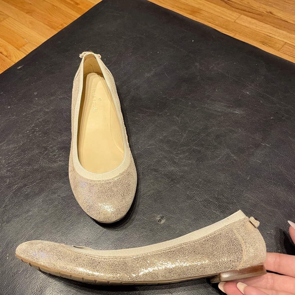 🎯Kate Spade Leather Shiny Metallic Embossed Shimmer SlipOn preppy 8 gold
